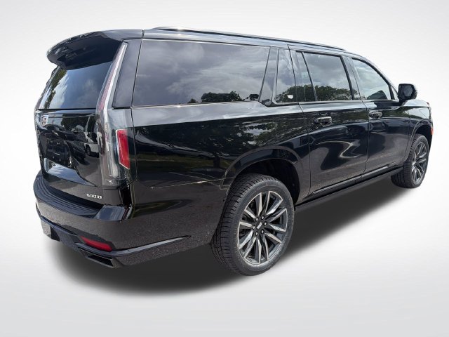 Certified 2024 Cadillac Escalade ESV Sport w/ Touring Package AWD/4WD image 5