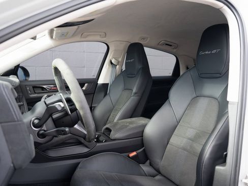 Certified 2024 Porsche Cayenne Turbo GT image 5