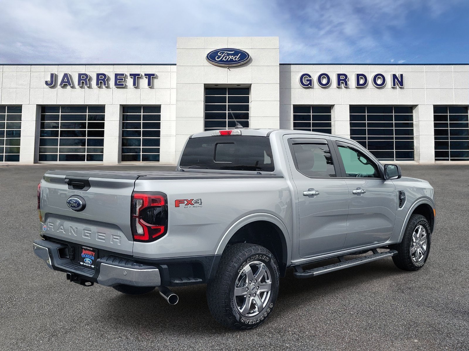 Certified 2024 Ford Ranger XLT w/ FX4 Off-Road Package AWD/4WD image 4