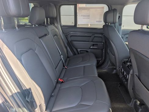 New 2026 Land Rover Defender 110 V8 AWD/4WD image 14