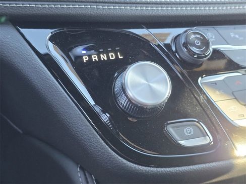 New 2026 Chrysler Pacifica Limited image 19