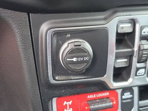 Used 2021 Jeep Gladiator Mojave AWD/4WD image 25