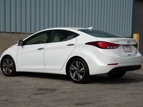 Used 2016 Hyundai Elantra Limited w/ Option Group 04 FWD image 15