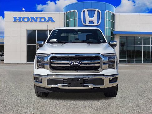 Used 2025 Ford F150 Lariat w/ FX4 Off-Road Package image 8