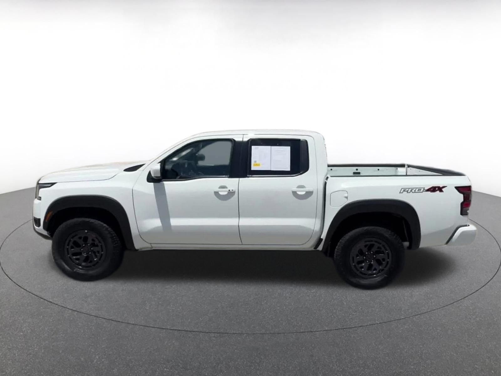 Used 2026 Nissan Frontier PRO-4X AWD/4WD image 8