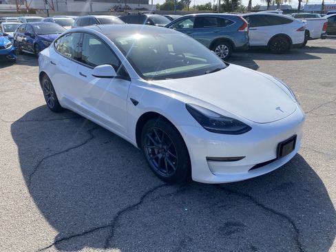 Used 2023 Tesla Model 3 Standard Range RWD image 8