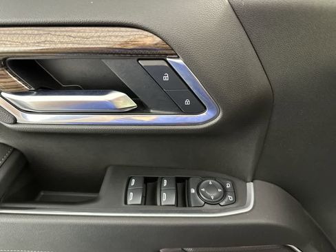 Used 2025 Chevrolet Silverado 1500 RST w/ LPO, Dark Essentials Package AWD/4WD image 20