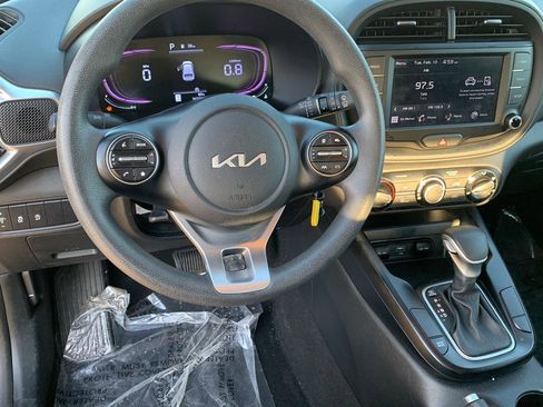 Used 2024 Kia Soul LX w/ Option Group 015 image 15