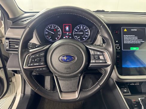 Used 2023 Subaru Outback Premium image 16