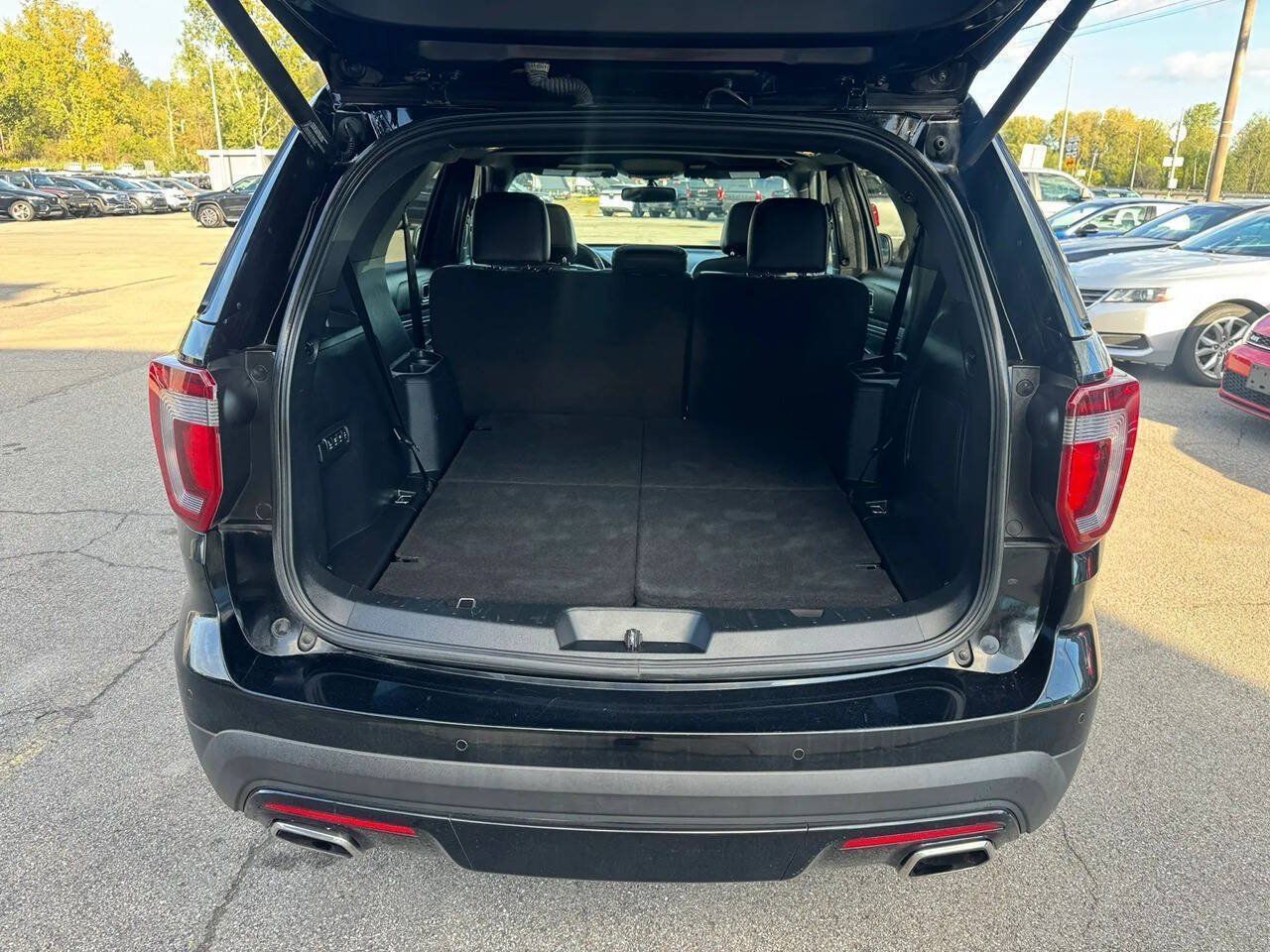 Used 2017 Ford Explorer Sport w/ Equipment Group 401A AWD/4WD image 21