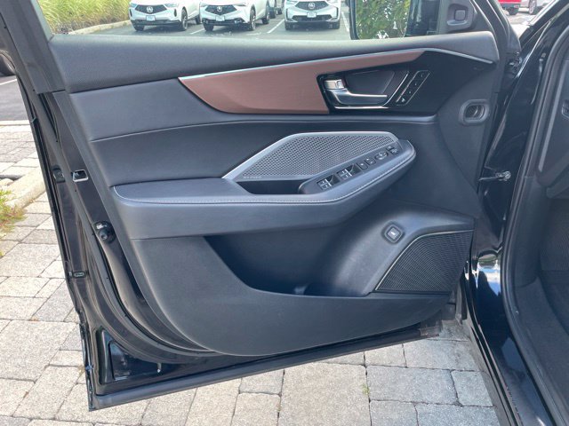 Used 2022 Acura MDX w/ Technology Package AWD/4WD image 23