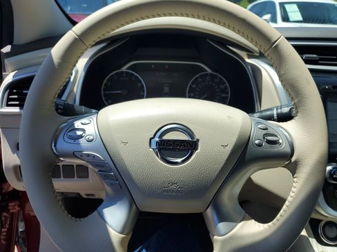 Used 2016 Nissan Murano SV image 14