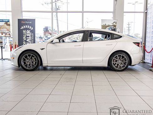 Used 2020 Tesla Model 3 Standard Range Plus image 7