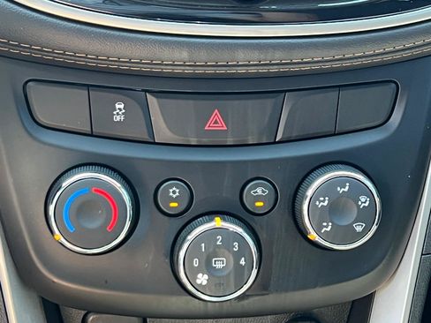 Used 2020 Chevrolet Trax LS w/ Tint and Cruise Package FWD image 26