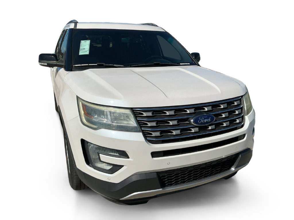 Used 2017 Ford Explorer XLT w/ Equipment Group 202A FWD image 10