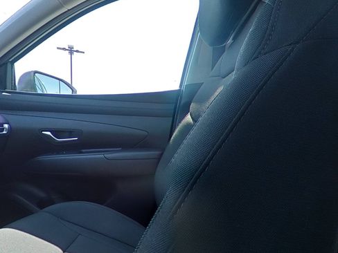 Certified 2025 Hyundai Tucson SE AWD/4WD image 31