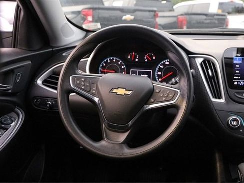 Used 2024 Chevrolet Malibu LT image 21
