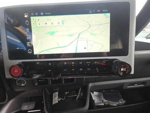 New 2025 Chevrolet Brightdrop 600 image 18