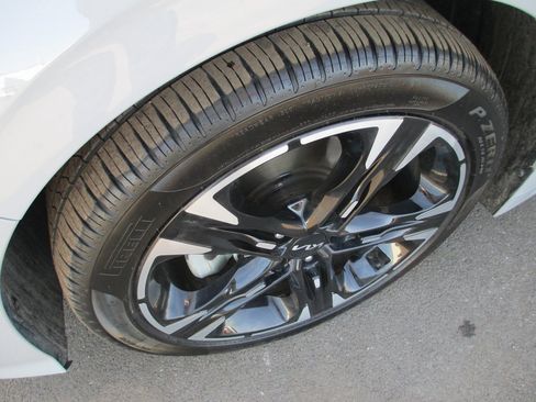 Used 2024 Kia K5 GT-Line w/ GT-Line Premium Package image 11