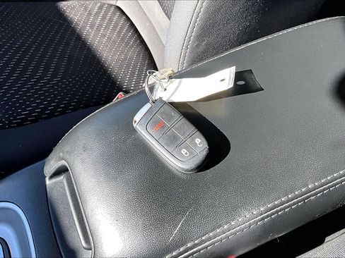 Used 2018 Dodge Journey SE w/ Popular Equipment Group image 34