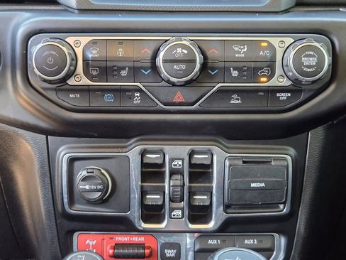 Used 2021 Jeep Wrangler Unlimited Rubicon 4xe w/ Steel Bumper Group image 19