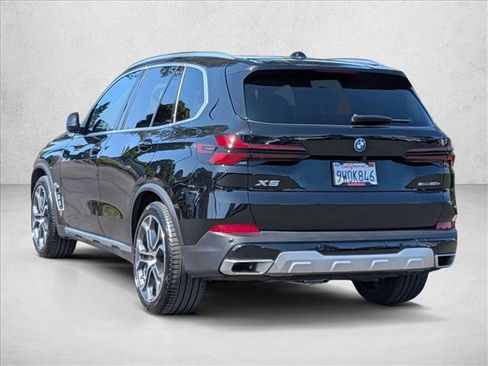 Used 2026 BMW X5 xDrive50e AWD/4WD image 7