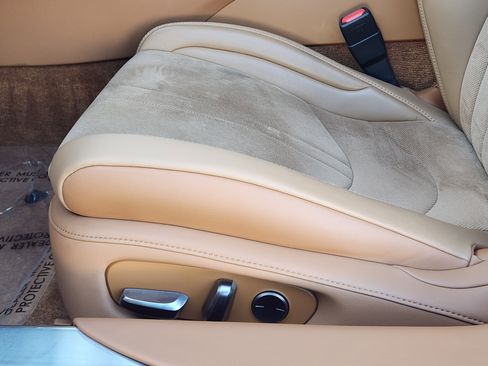 Used 2018 Lexus LC 500 Coupe image 32