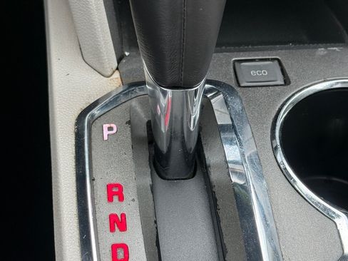 Used 2016 GMC Terrain SLT w/ Open Road Package FWD image 32