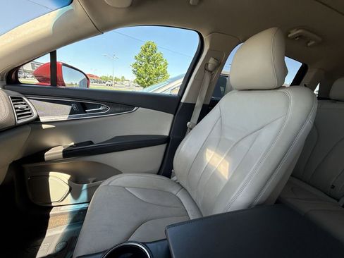 Used 2016 Lincoln MKX Reserve FWD image 32