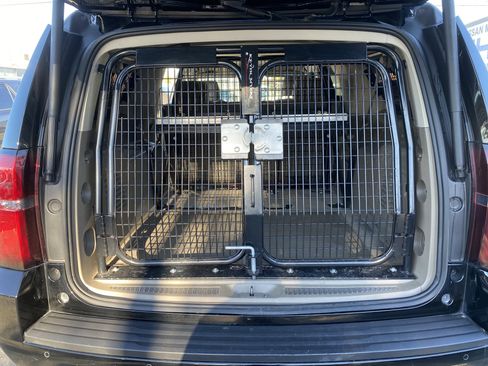 Used 2020 Chevrolet Suburban LT image 22