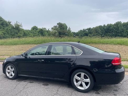 Used 2012 Volkswagen Passat 2.5 SE image 4