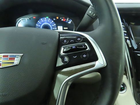 Used 2020 Cadillac Escalade Luxury w/ LPO, Radiant Package image 12