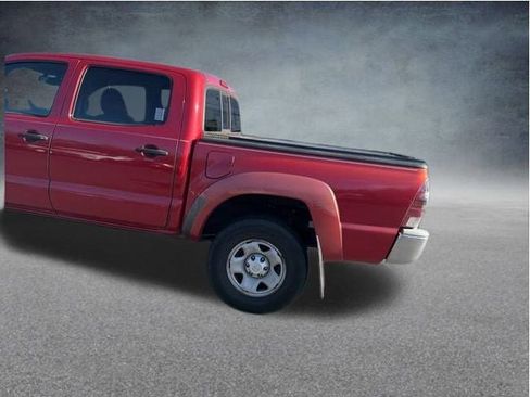 Used 2013 Toyota Tacoma PreRunner image 12