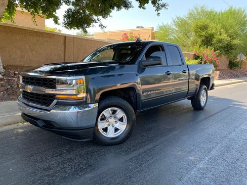 Used 2018 Chevrolet Silverado 1500 LT AWD/4WD image 66