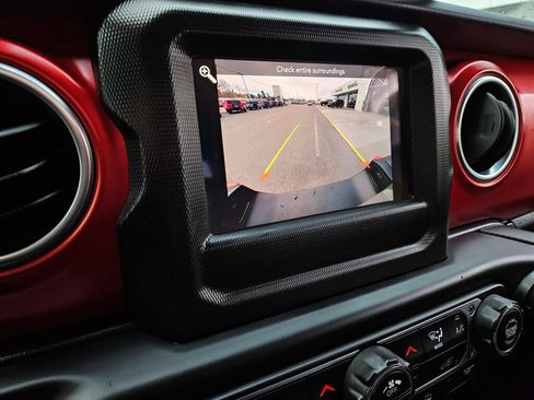 Used 2021 Jeep Gladiator Rubicon w/ Trailer Tow Package image 29