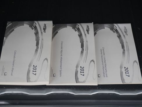 Used 2017 Chevrolet Colorado LT w/ LT Convenience Package image 23