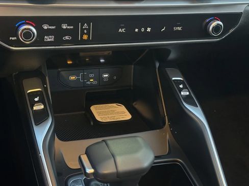 New 2026 Kia Sorento S FWD image 19