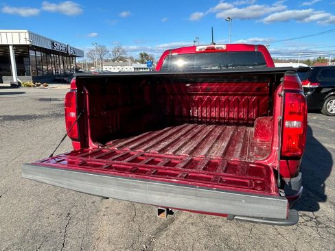 Used 2018 Chevrolet Colorado LT image 12