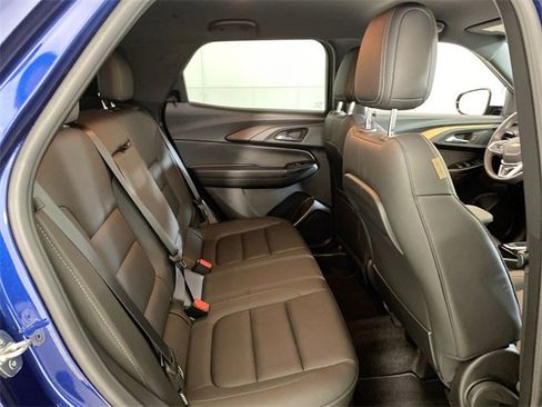 Used 2023 Chevrolet TrailBlazer ACTIV image 31