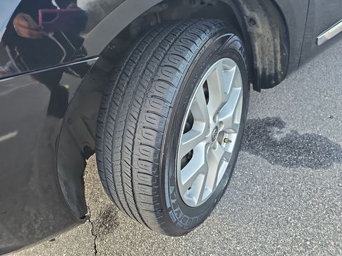 Used 2012 Nissan Rogue SL image 30