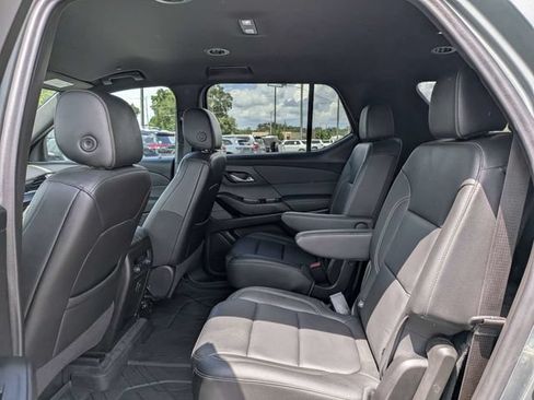 Used 2023 Chevrolet Traverse LT w/ LPO, Floor Liner Package FWD image 12