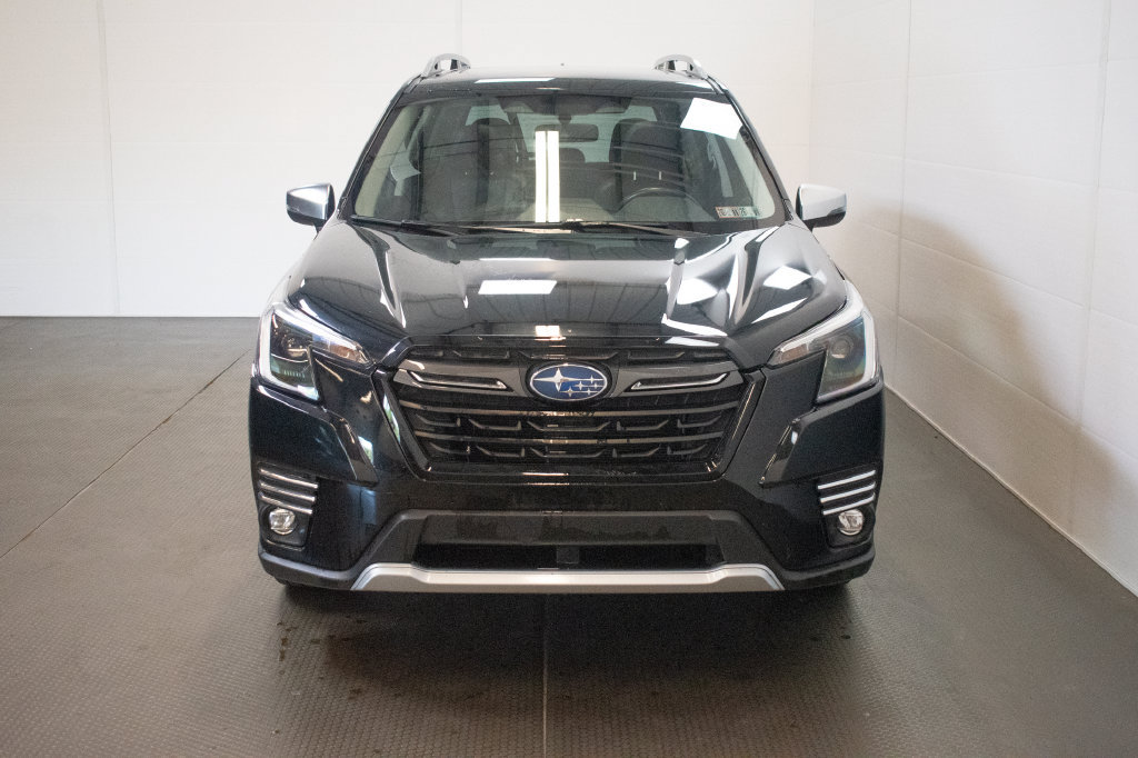 Used 2023 Subaru Forester Touring AWD/4WD image 2