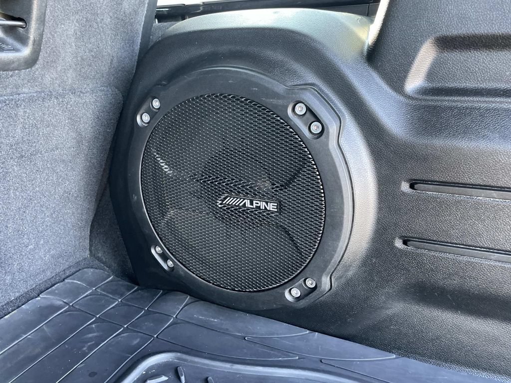 Used 2018 Jeep Wrangler Unlimited Sahara AWD/4WD image 19