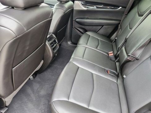 Used 2023 Cadillac XT5 Premium Luxury image 31