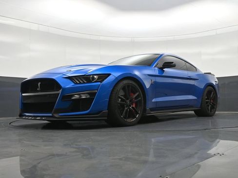 Used 2021 Ford Mustang Shelby GT500 w/ Technology Package RWD image 28