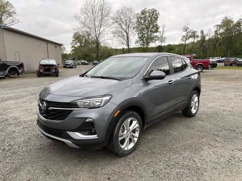 Used 2022 Buick Encore GX Preferred w/ Cold Weather Comfort Package AWD/4WD image 1