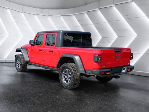 Used 2026 Jeep Gladiator Mojave AWD/4WD image 4