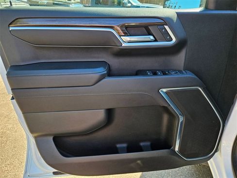 Used 2023 Chevrolet Silverado 1500 RST image 11