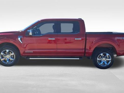 Used 2023 Ford F150 Lariat w/ Trailer Tow Package image 5