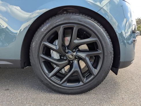 Used 2024 Land Rover Range Rover Sport SE image 10